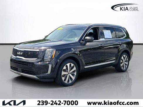 Used 2022 Kia Telluride S FWD image 3