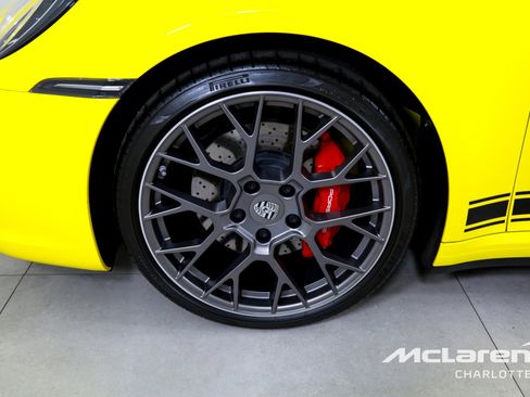 Used 2022 Porsche 911 Carrera 4S w/ Premium Package image 28