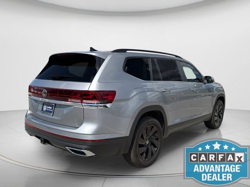 Used 2026 Volkswagen Atlas SE w/ Panoramic Sunroof Package FWD image 6