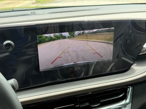 New 2026 Buick Envista Avenir FWD image 4