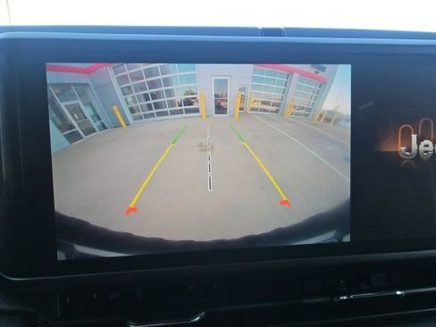 Used 2024 Jeep Wrangler Unlimited Rubicon w/ Convenience Group image 20