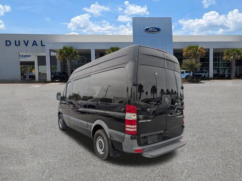 Used 2016 Mercedes-Benz Sprinter 2500 image 6
