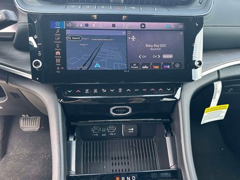 New 2026 Jeep Grand Cherokee Altitude AWD/4WD image 9