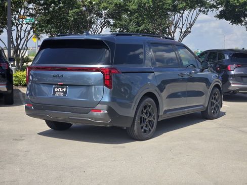 New 2026 Kia Carnival SX w/ SX Dark Edition Package FWD image 4