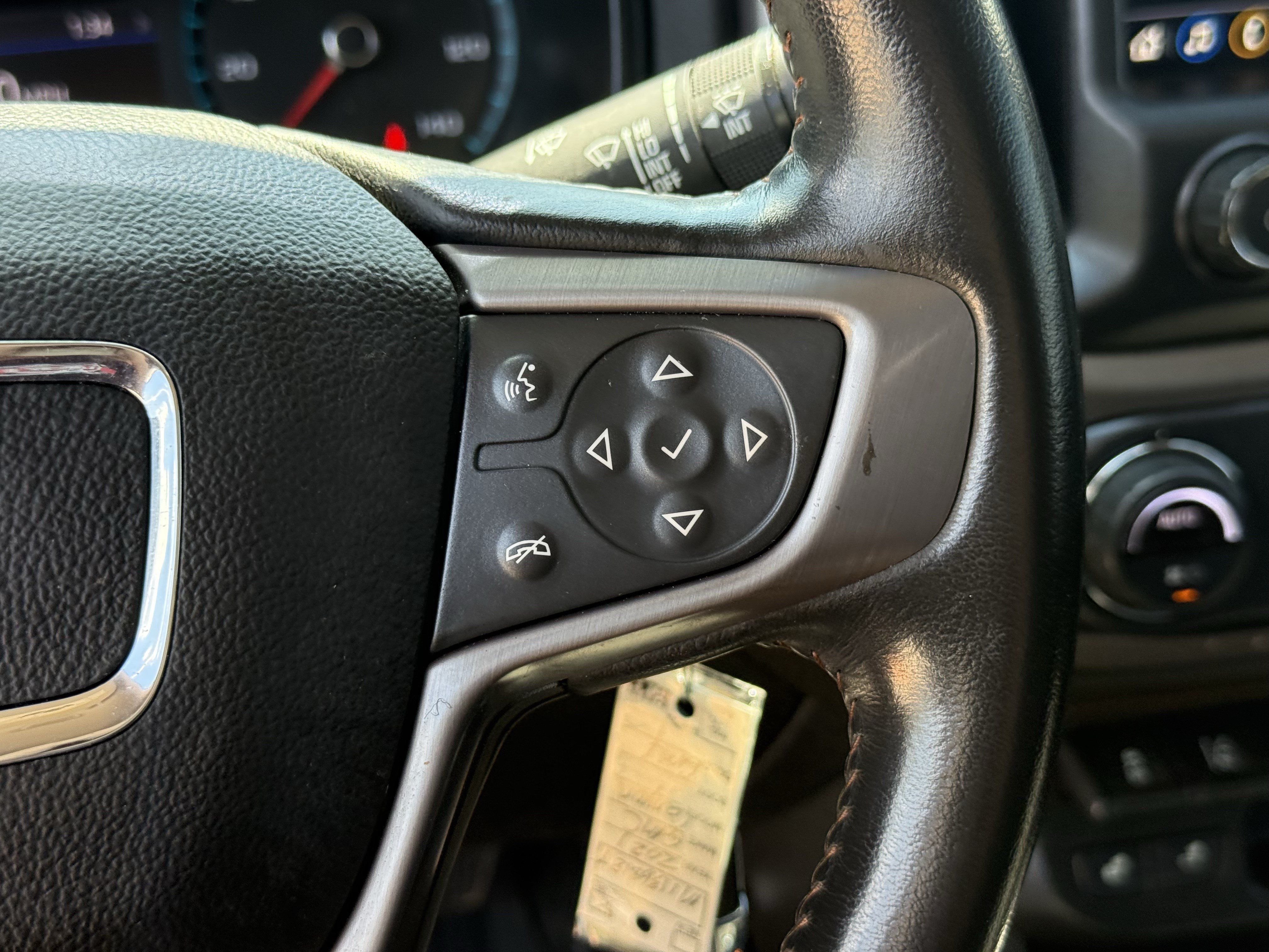 Used 2021 GMC Canyon AT4 w/ Driver Alert Package AWD/4WD image 17