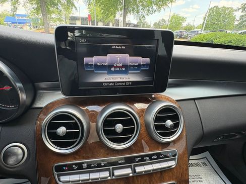 Used 2017 Mercedes-Benz C 300 4MATIC Sedan image 35