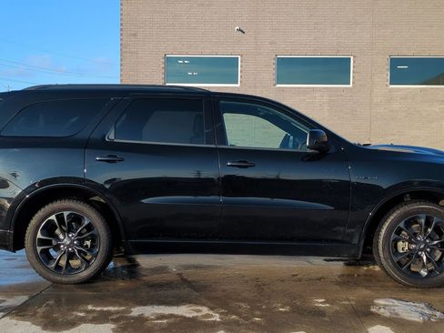 Used 2023 Dodge Durango R/T w/ Hemi Orange Plus Package image 9