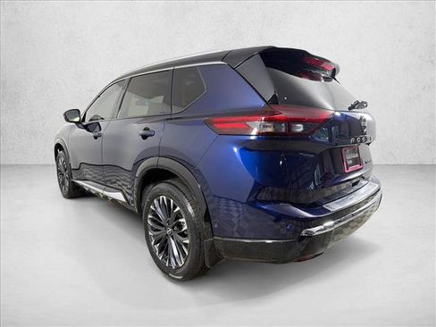 Used 2024 Nissan Rogue Platinum FWD image 7