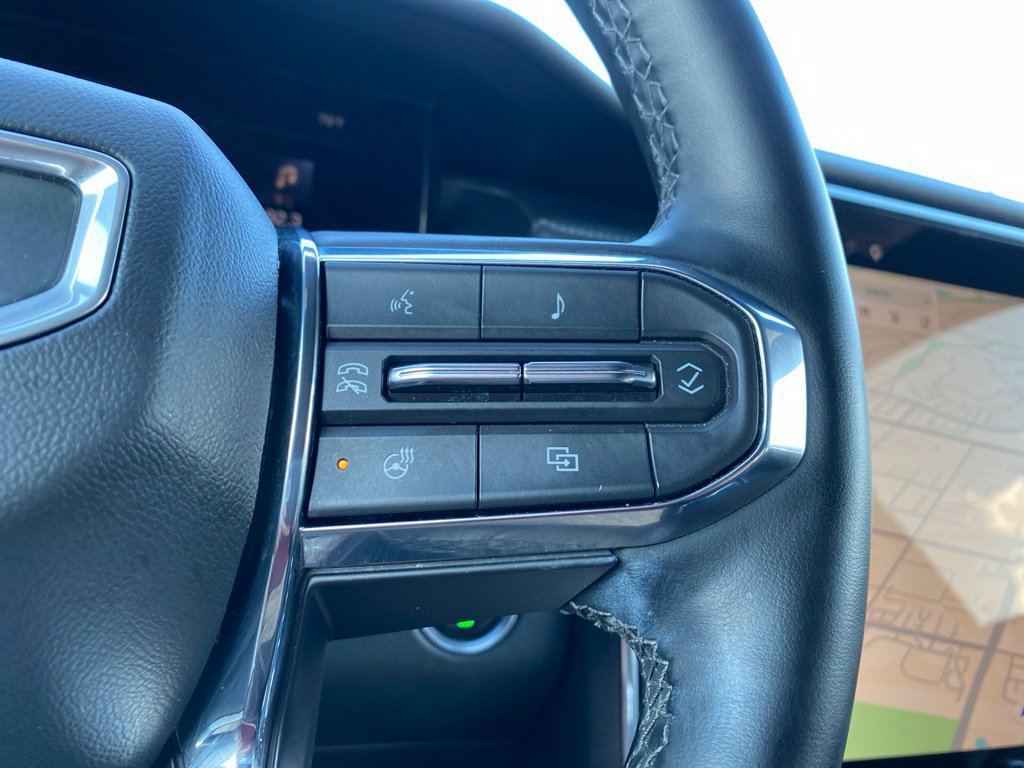 Used 2025 GMC Acadia Elevation FWD image 35