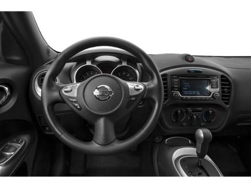 Used 2015 Nissan Juke SV w/ Cold Weather Package image 10