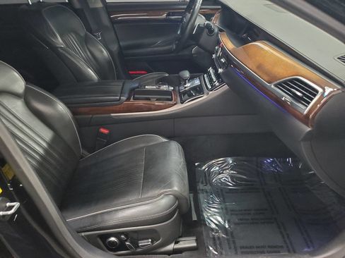 Used 2017 Genesis G90 3.3T Premium image 15