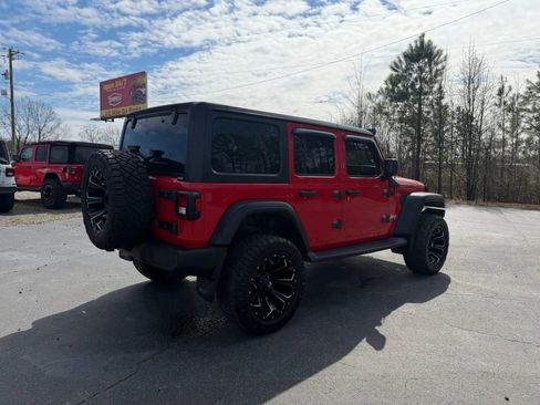 Used 2018 Jeep Wrangler Unlimited Sport S image 10