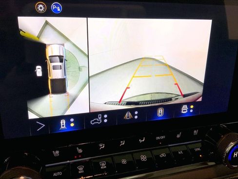 Used 2025 Chevrolet Colorado ZR2 w/ Technology Package image 22