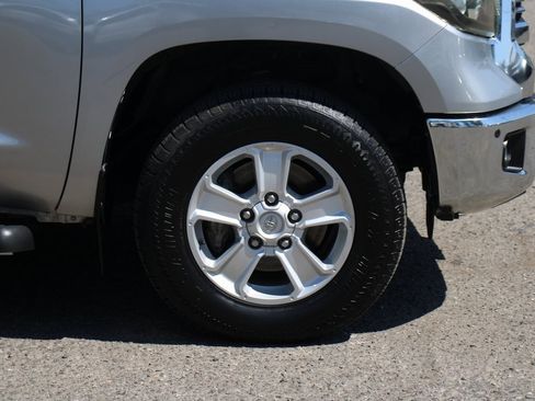 Used 2017 Toyota Tundra SR5 image 38