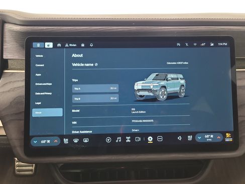 Used 2022 Rivian R1S Launch Edition image 29