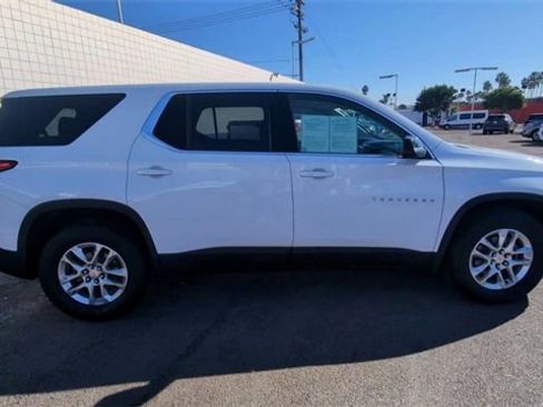 Certified 2021 Chevrolet Traverse LS image 9