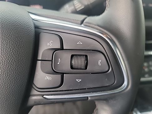 Used 2024 Buick Envista Sport Touring w/ Convenience I Package FWD image 22