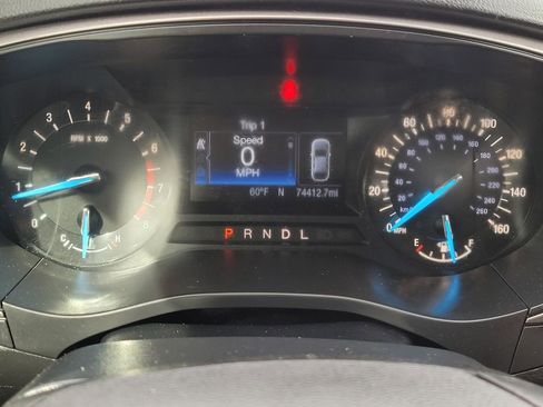 Used 2018 Ford Fusion SE image 32