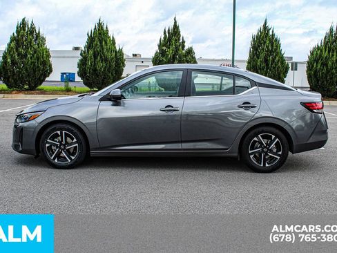 Used 2024 Nissan Sentra SV FWD image 6