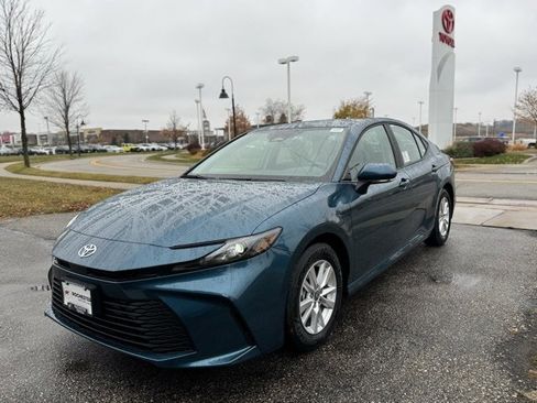 New 2026 Toyota Camry LE image 30