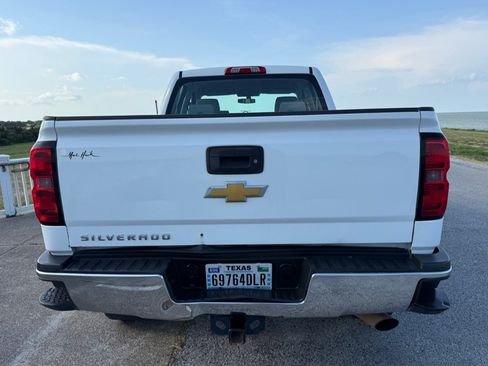 Used 2015 Chevrolet Silverado 2500 W/T RWD image 6