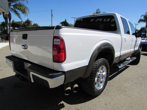 Used 2015 Ford F250 Lariat w/ Lariat Ultimate Package AWD/4WD image 7