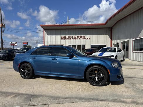 Certified 2023 Chrysler 300 Touring L w/ Popular Equipment Group image 1