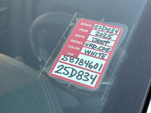 New 2025 Jeep Grand Cherokee Limited w/ Black Appearance Package RWD image 26