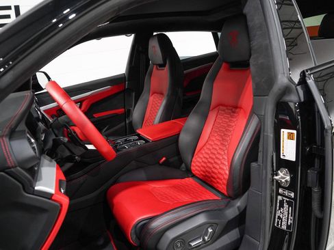 Used 2020 Lamborghini Urus AWD/4WD image 9