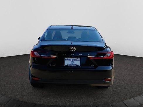 Used 2025 Toyota Camry LE FWD image 6