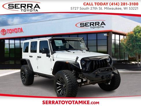 Used 2017 Jeep Wrangler Unlimited Sahara w/ Connectivity Group AWD/4WD image 1
