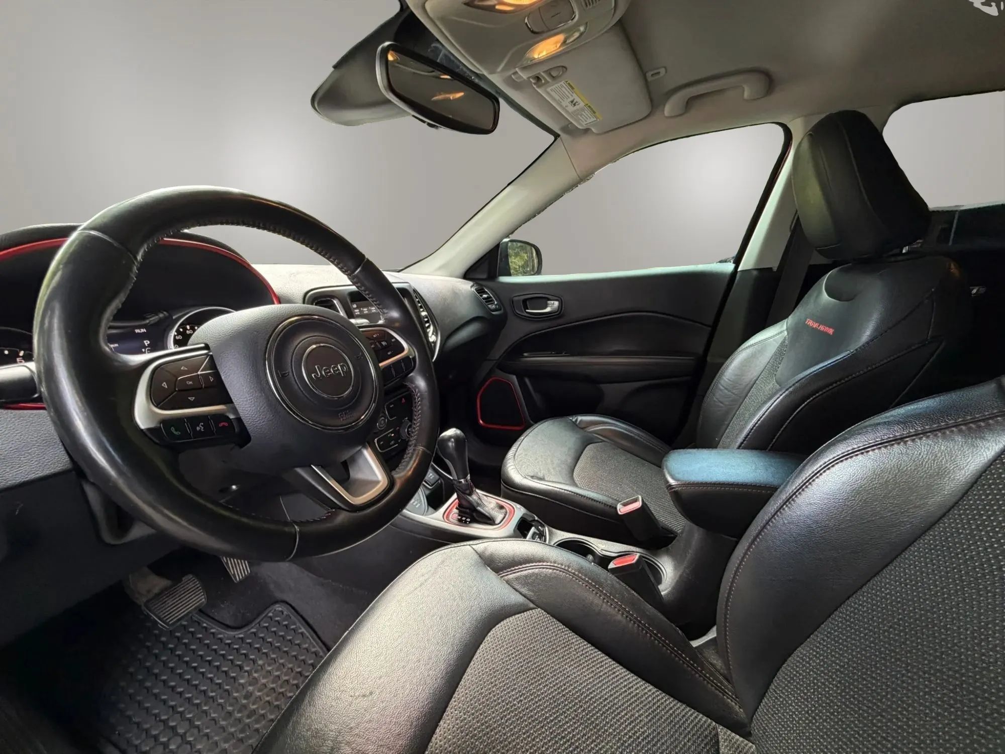 Used 2018 Jeep Compass Trailhawk AWD/4WD image 14