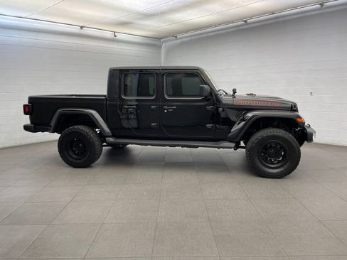 Certified 2024 Jeep Gladiator Sport AWD/4WD image 4