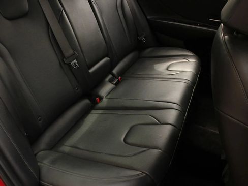 Used 2025 Hyundai Elantra Limited FWD image 20