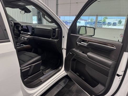 Used 2024 GMC Sierra 1500 Elevation w/ Elevation Premium Package AWD/4WD image 19