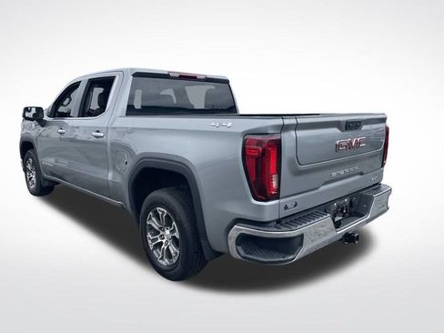 Used 2025 GMC Sierra 1500 SLT AWD/4WD image 3
