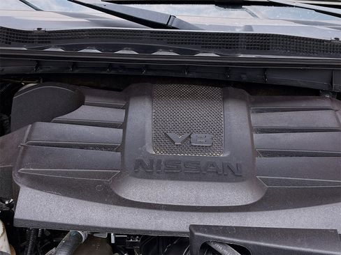 Used 2021 Nissan Titan Platinum Reserve w/ Moonroof Package image 31