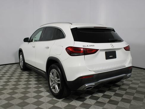Used 2021 Mercedes-Benz GLA 250 4MATIC w/ Premium Package image 31