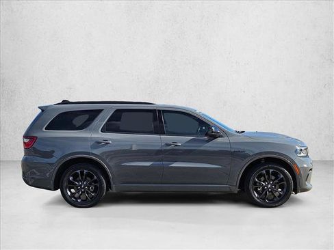 Used 2023 Dodge Durango R/T w/ Hemi Orange Plus Package RWD image 4