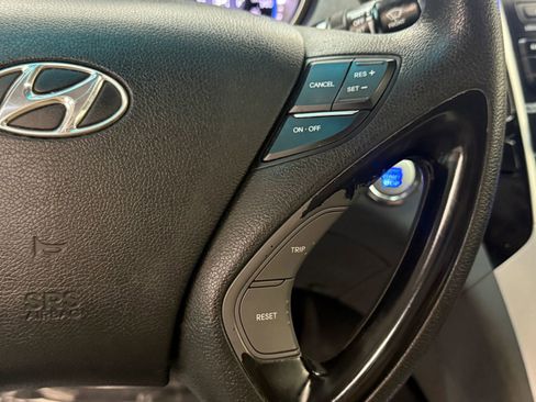 Used 2013 Hyundai Sonata Limited image 26