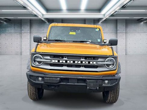 Used 2022 Ford Bronco Big Bend image 2