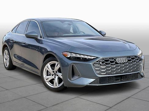 Used 2025 Audi A5 2.0T Premium Plus image 2