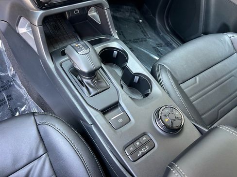 Used 2024 Ford Ranger Lariat w/ FX4 Off-Road Package image 22