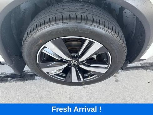 Used 2021 Nissan Rogue Platinum FWD image 23