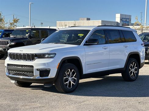 New 2025 Jeep Grand Cherokee L Limited image 6