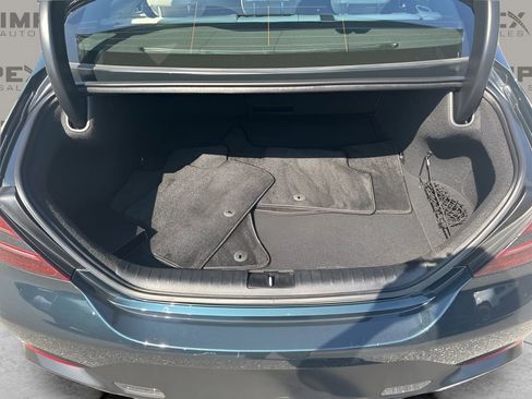 Used 2025 Genesis G70 2.5T image 28