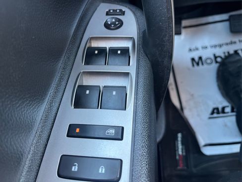 Used 2013 Chevrolet Silverado 1500 LT image 32