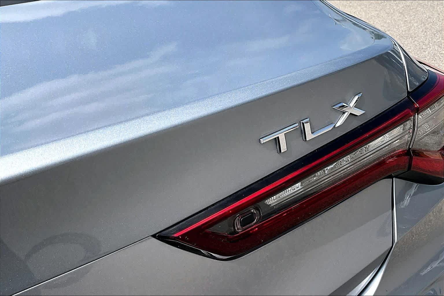 Used 2021 Acura TLX FWD image 9