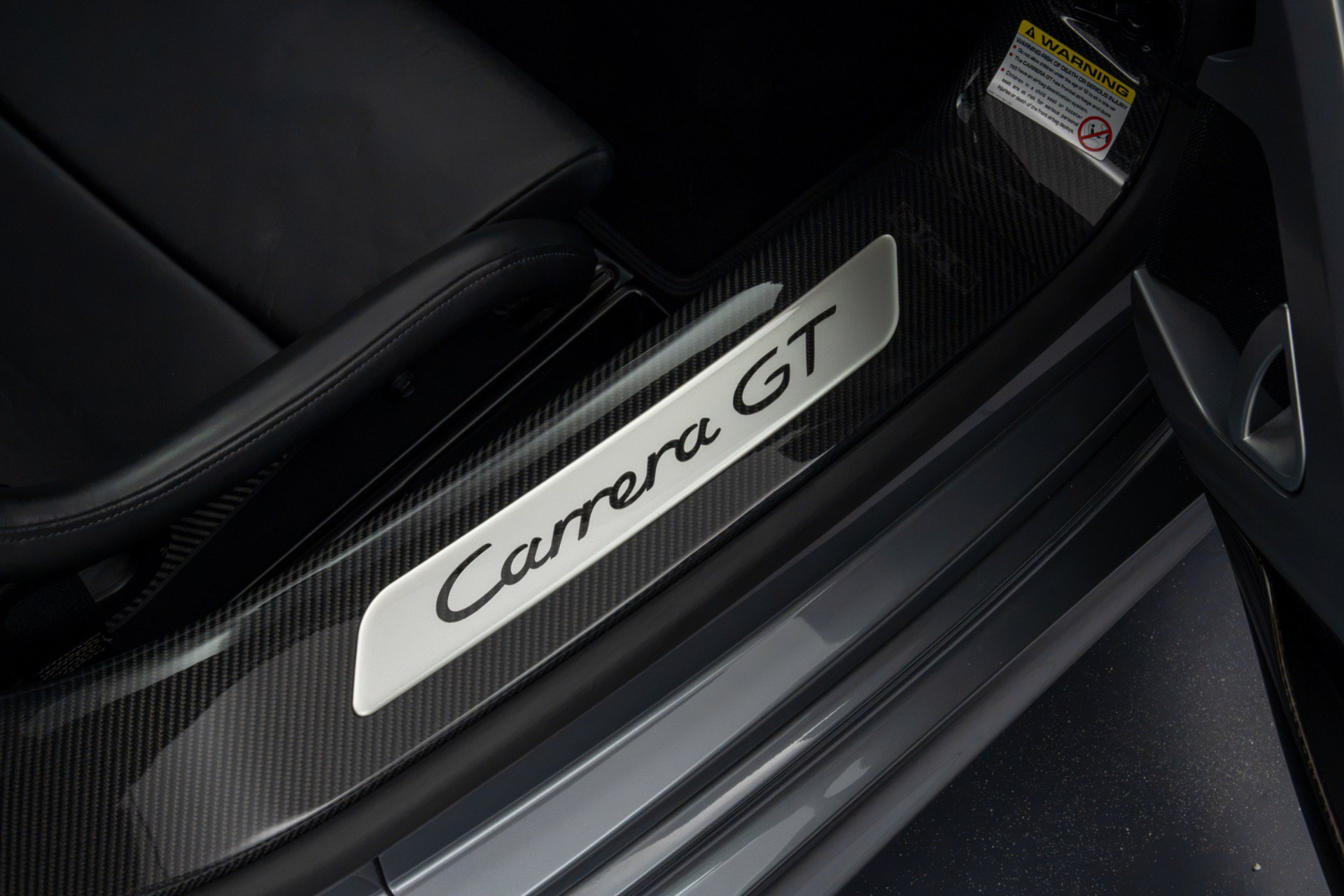 Used 2004 Porsche Carrera GT RWD image 44