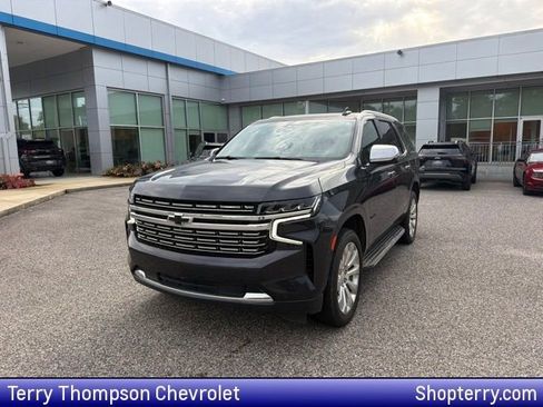 Used 2022 Chevrolet Tahoe Premier RWD image 1